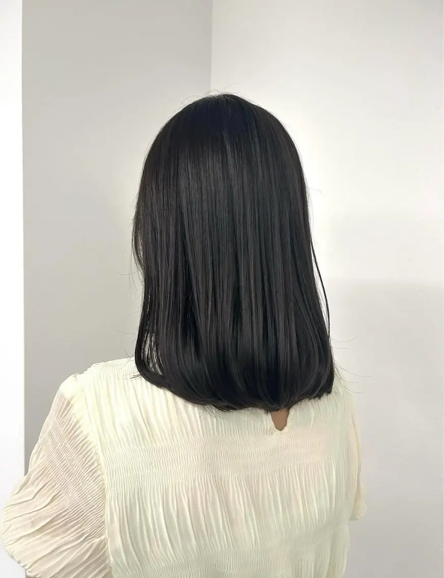 ミディアム ヘアカラー 鍛治 美月稀のヘアスタイル