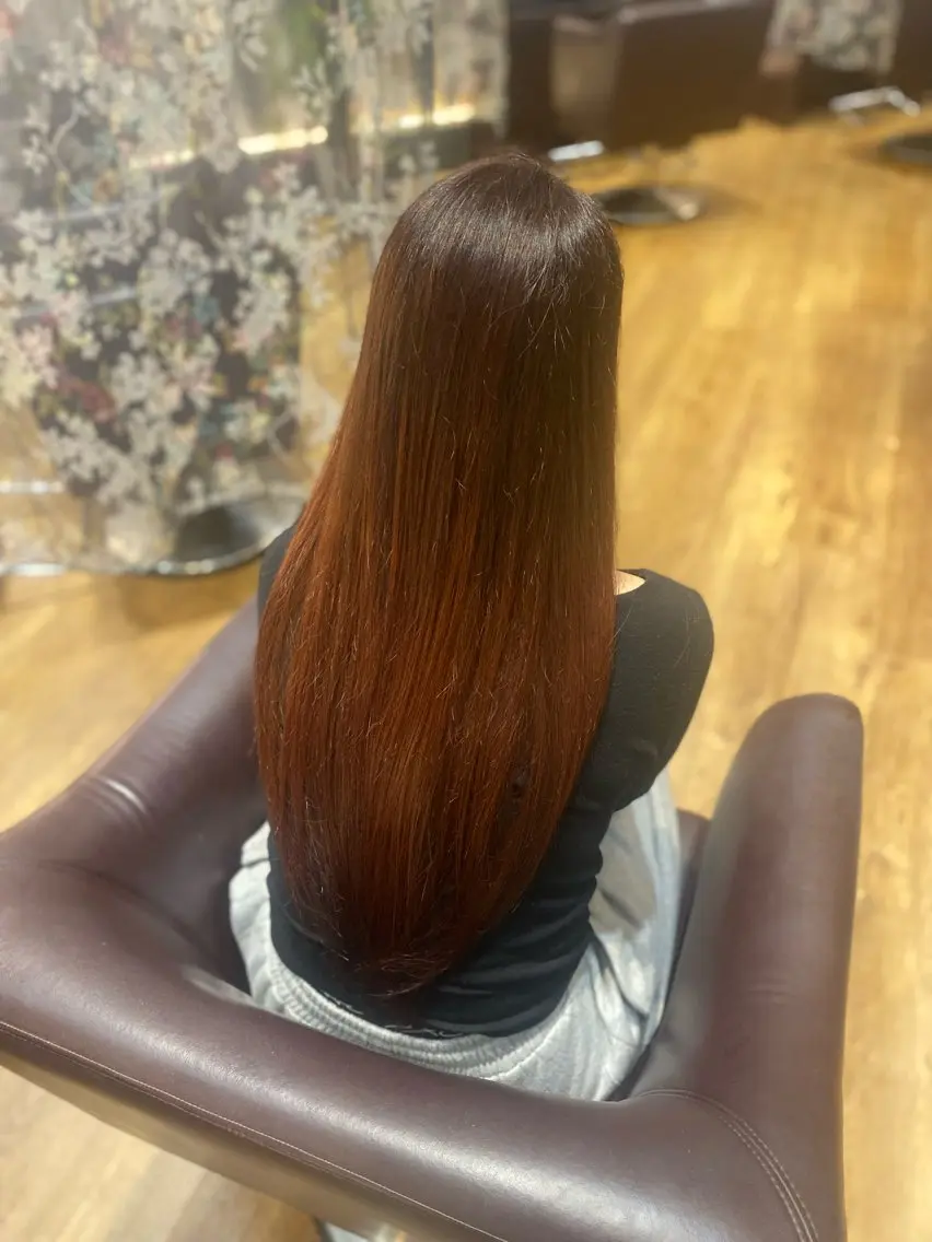 ロング ヘアカラー 津田 遥香のヘアスタイル