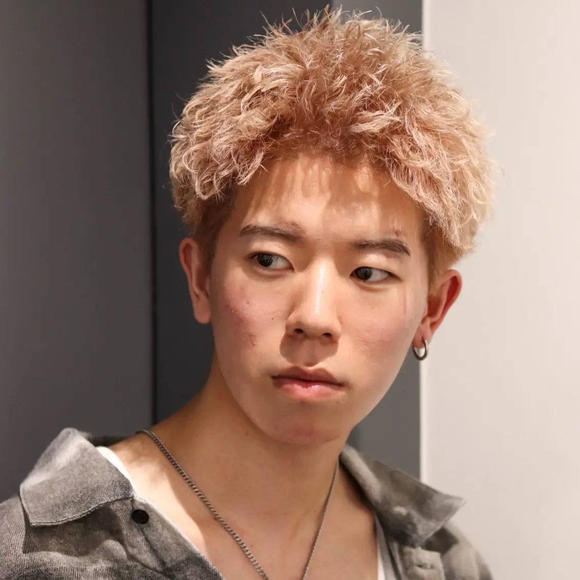 ショート カラー パーマ メンズ 爆裂 海老沼のヘアスタイル
