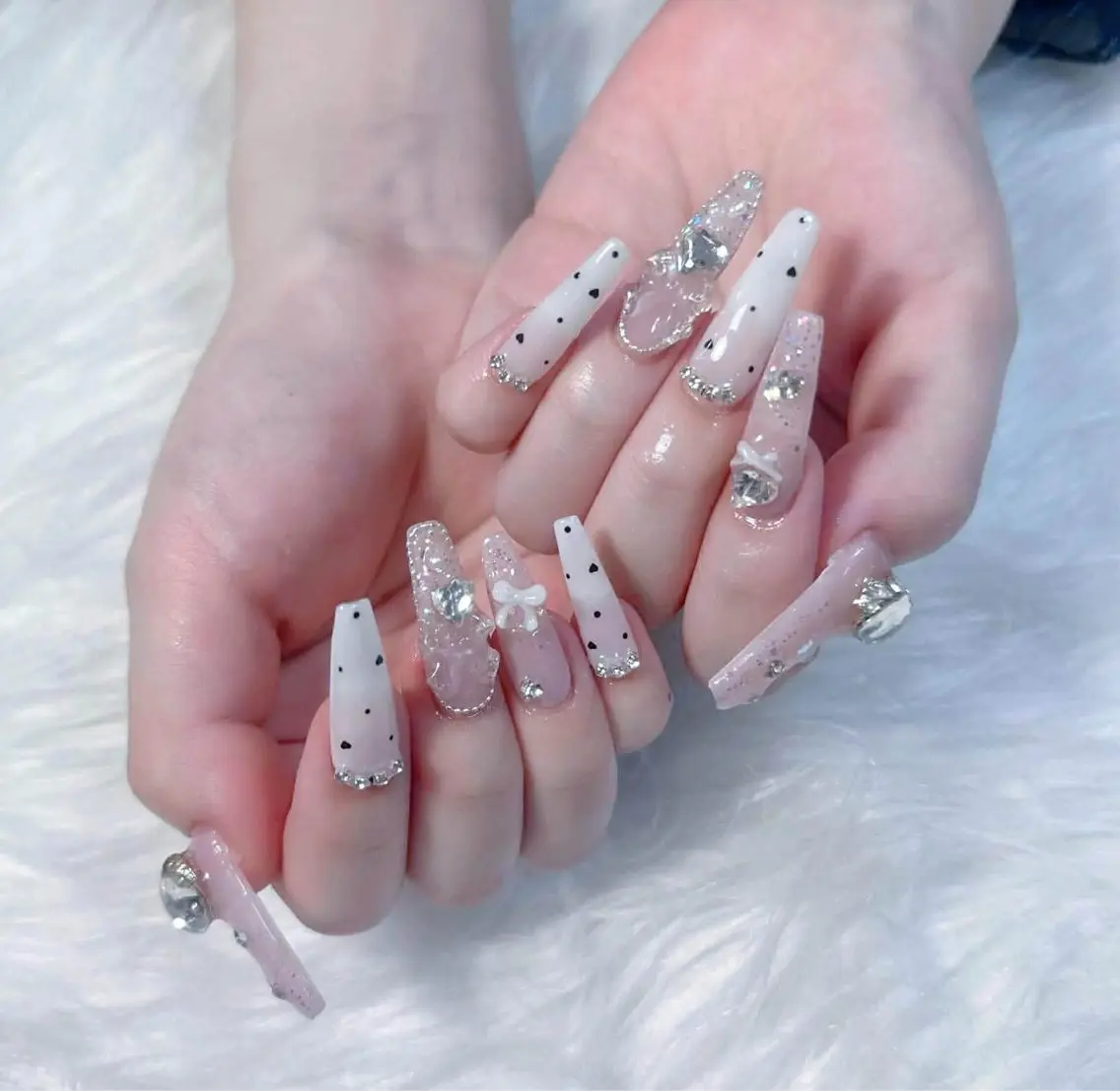 ネイル Hin Hana Nailのネイルデザイン