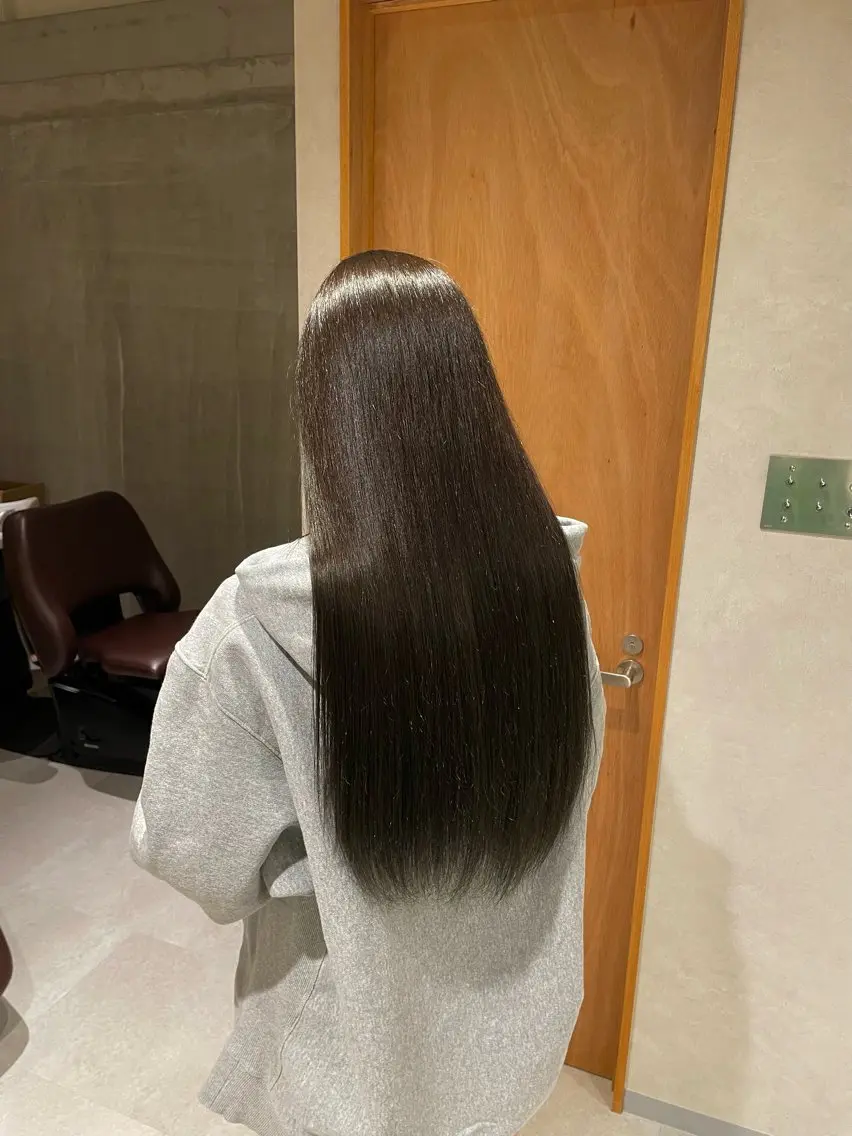 ロング カラー グレージュ オリーブグレージュ オリーブグレー runru /muku.のヘアスタイル
