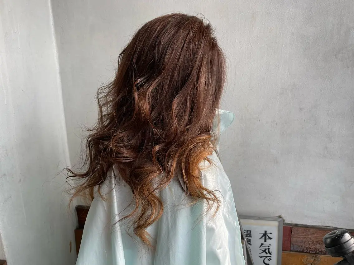 ロング 雪上 章のヘアスタイル