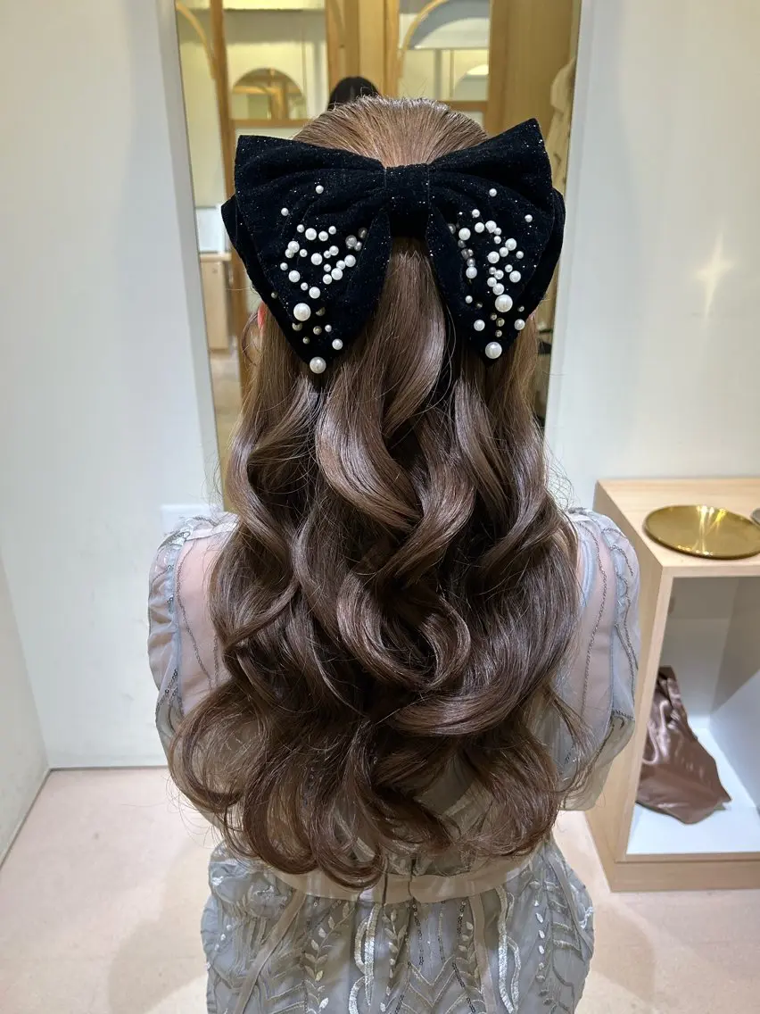 ロング ヘアアレンジ 韓国風ヘア ヘアセット ボウ🪞ヘアセット /メイク/マツパのマツエク・マツパデザイン