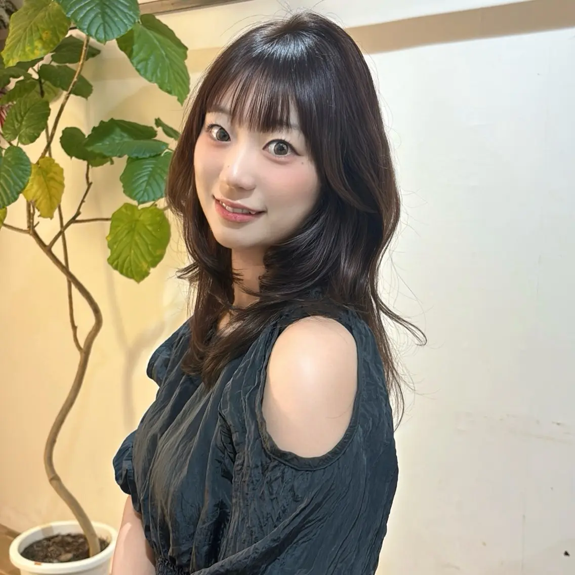 ミディアム チョコレートブラウン ハッシュカット 韓国風ヘア カット ヘアカラー ゆうめ 透明感カラー /韓国風レイヤーのヘアスタイル