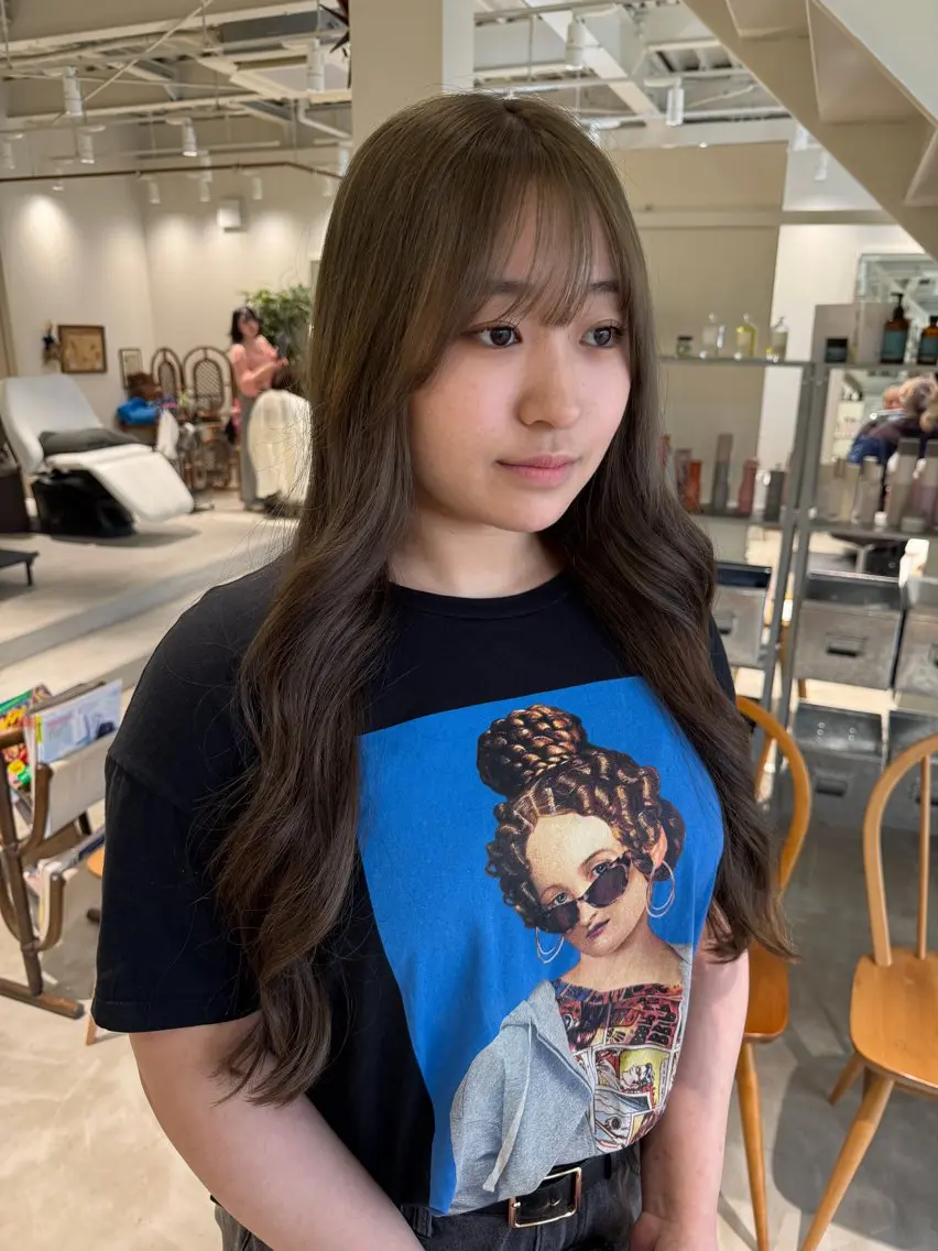 ロング カラー 透明感カラー 本田 実可子のヘアスタイル