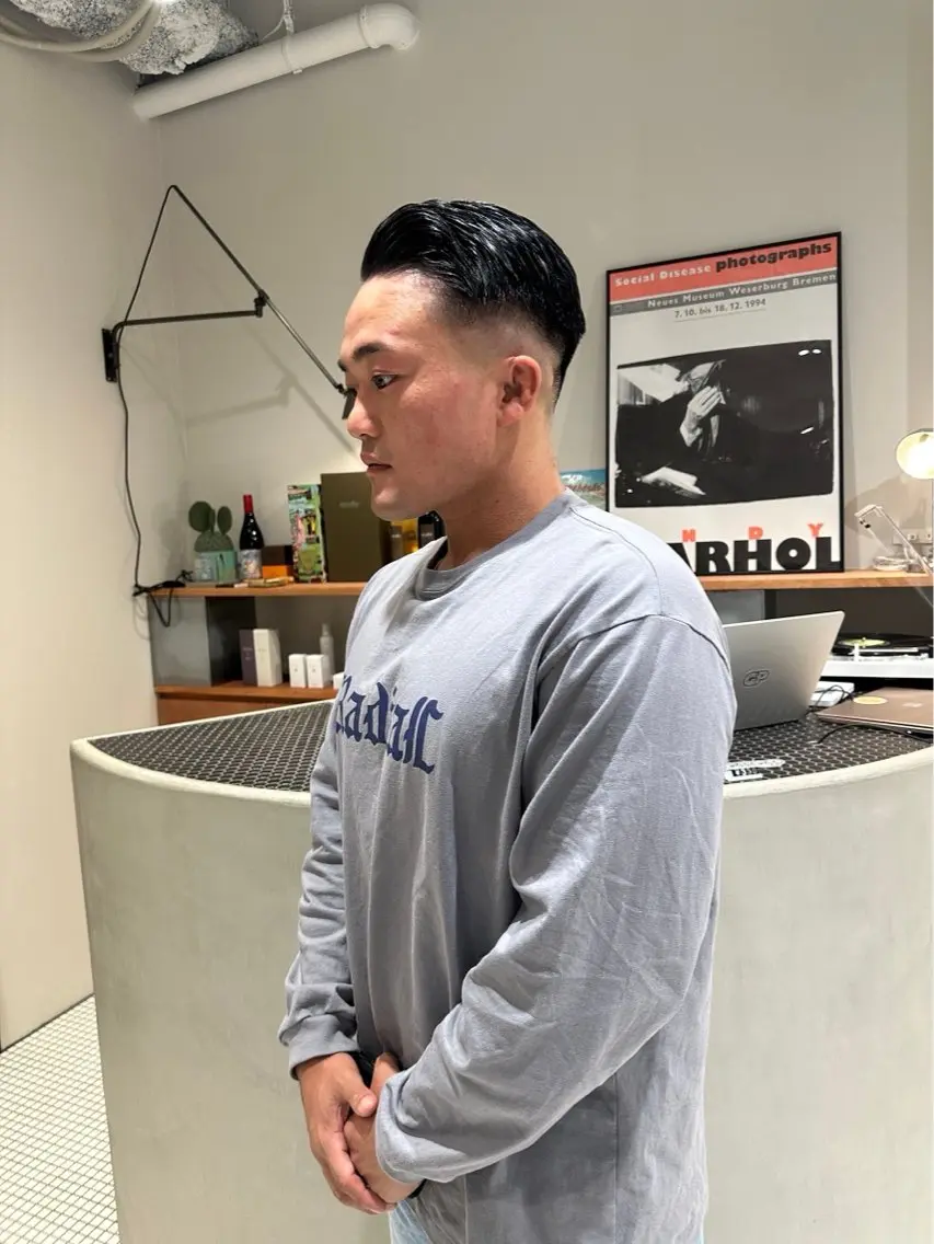 ショート パーマ メンズ フェードカット スキンフェード GRIP/ 名古屋駅徒歩1分のヘアスタイル