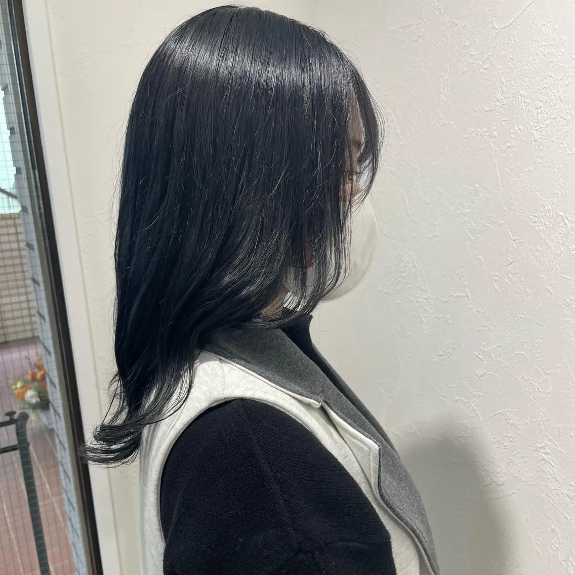 セミロング カラー shiho .のヘアスタイル