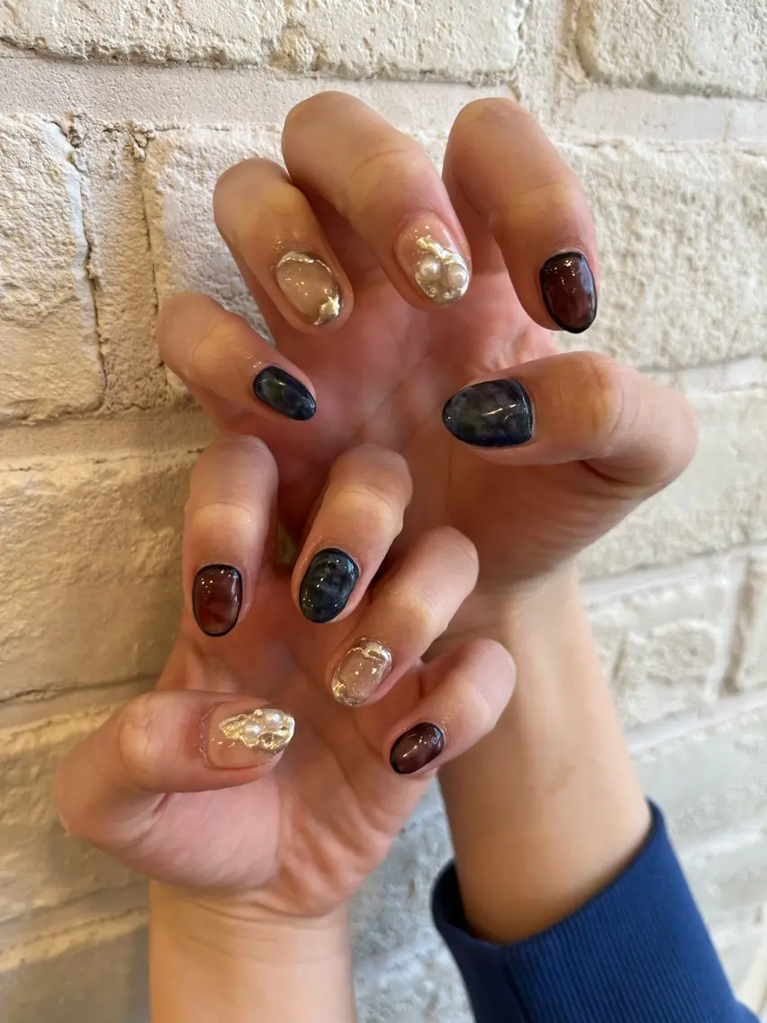 ネイル マグネットネイル ミラーネイル 持ち込み ニュアンスネイル ❀pom nail❀ aya.のネイルデザイン
