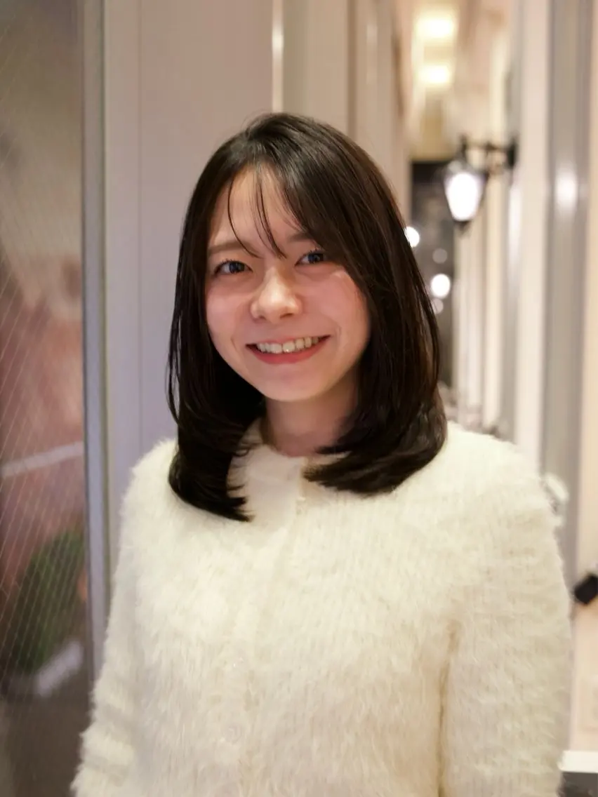 ミディアム カット ヘアカラー 梅本 佳容子のヘアスタイル