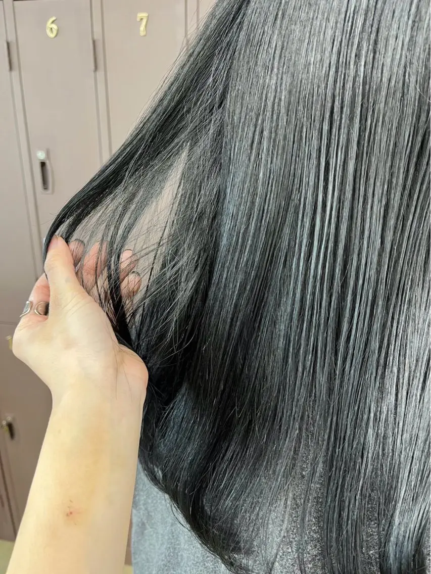 カラー ハイトーン・ショート 酸性ストレート/愛加のヘアスタイル