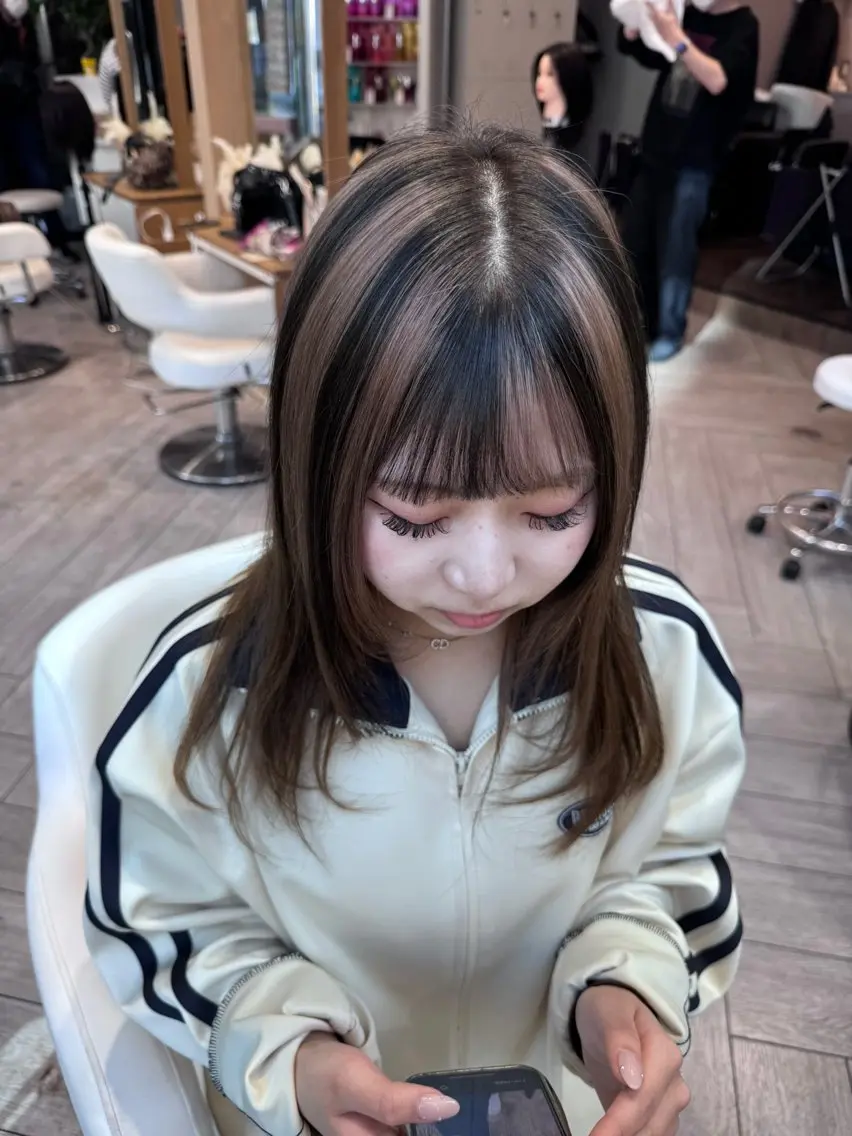 セミロング カラー ブリーチ デザインカラー カット ヘアカラー トリートメント AVANCE.ens 広島袋町店ayuのヘアスタイル
