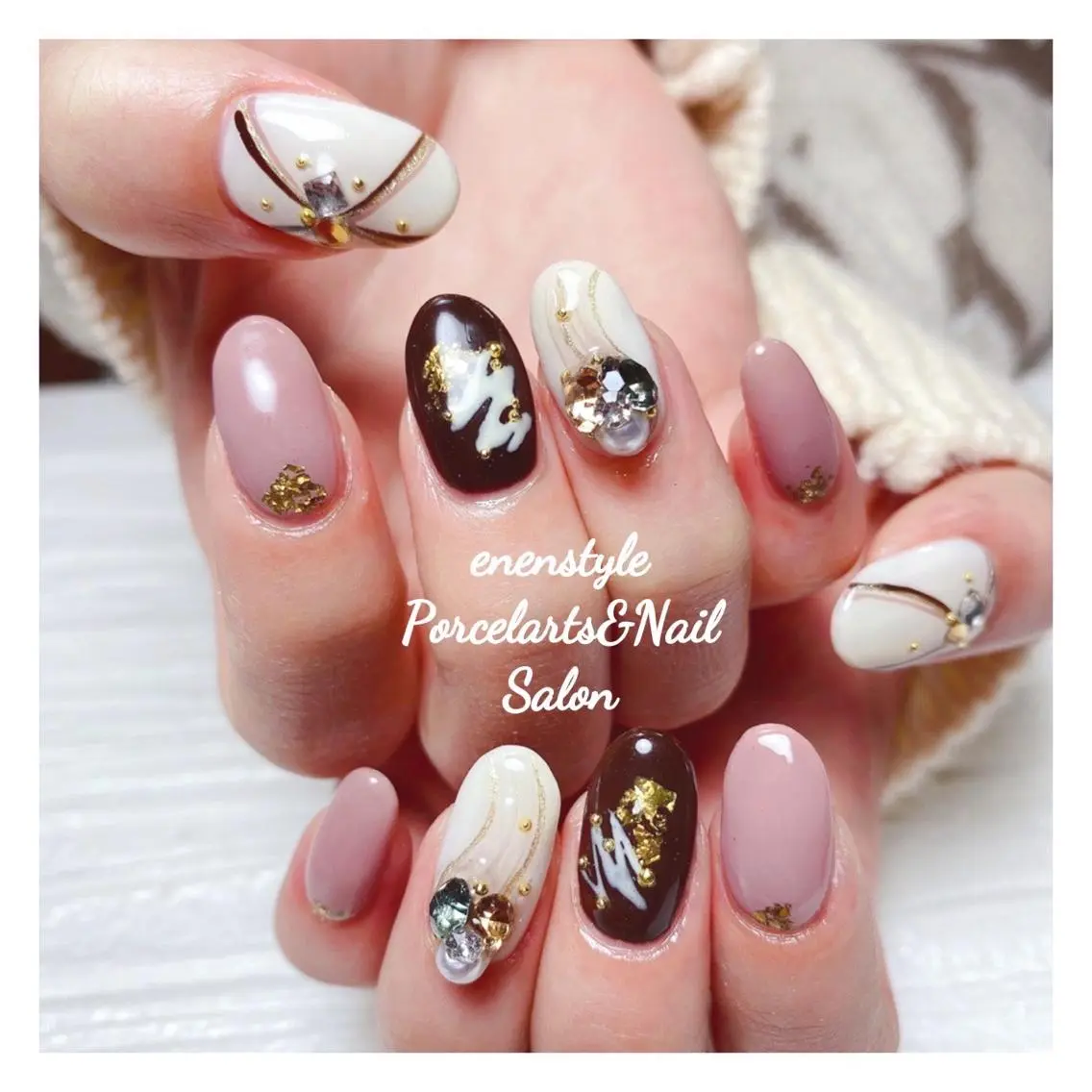 ミディアム ネイル 🐾enen style 🐾のネイルデザイン