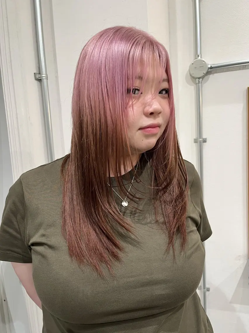 ロング NANA/ハイトーン メンズパーマのヘアスタイル