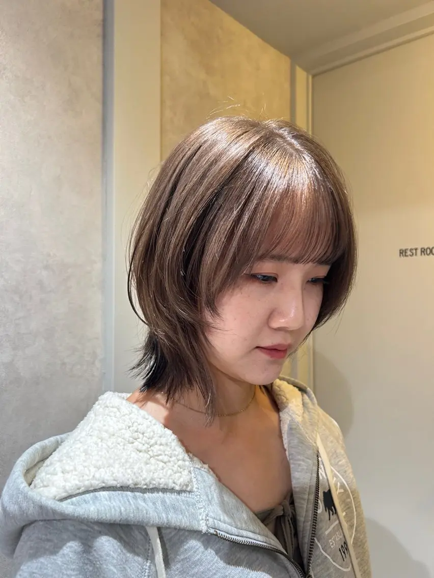 ミディアム レイヤーカット ヘアカラー ayano/パーマ/ 暖色カラーのヘアスタイル