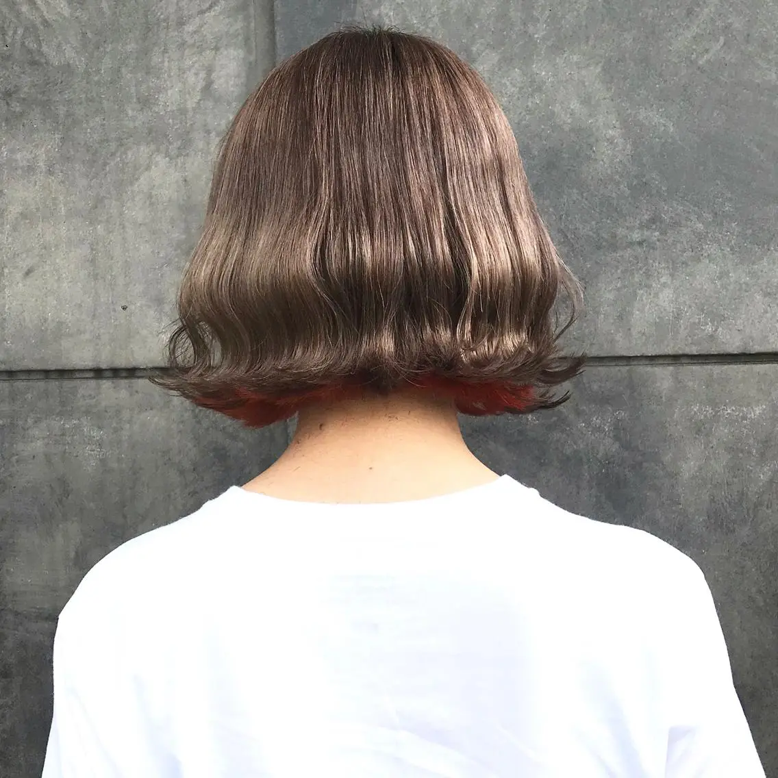 ショート カラー ブリーチ グレージュ オレンジ タンバルモリ ムルギョル巻き K-POP好き美容師 🇰🇷Kai.Yのヘアスタイル