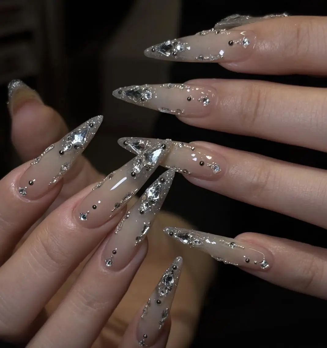 ネイル オーロラネイル フレンチネイル ジェルネイル ハロウィン キラキラネイル ハンドネイル Hbaby nailのネイルデザイン