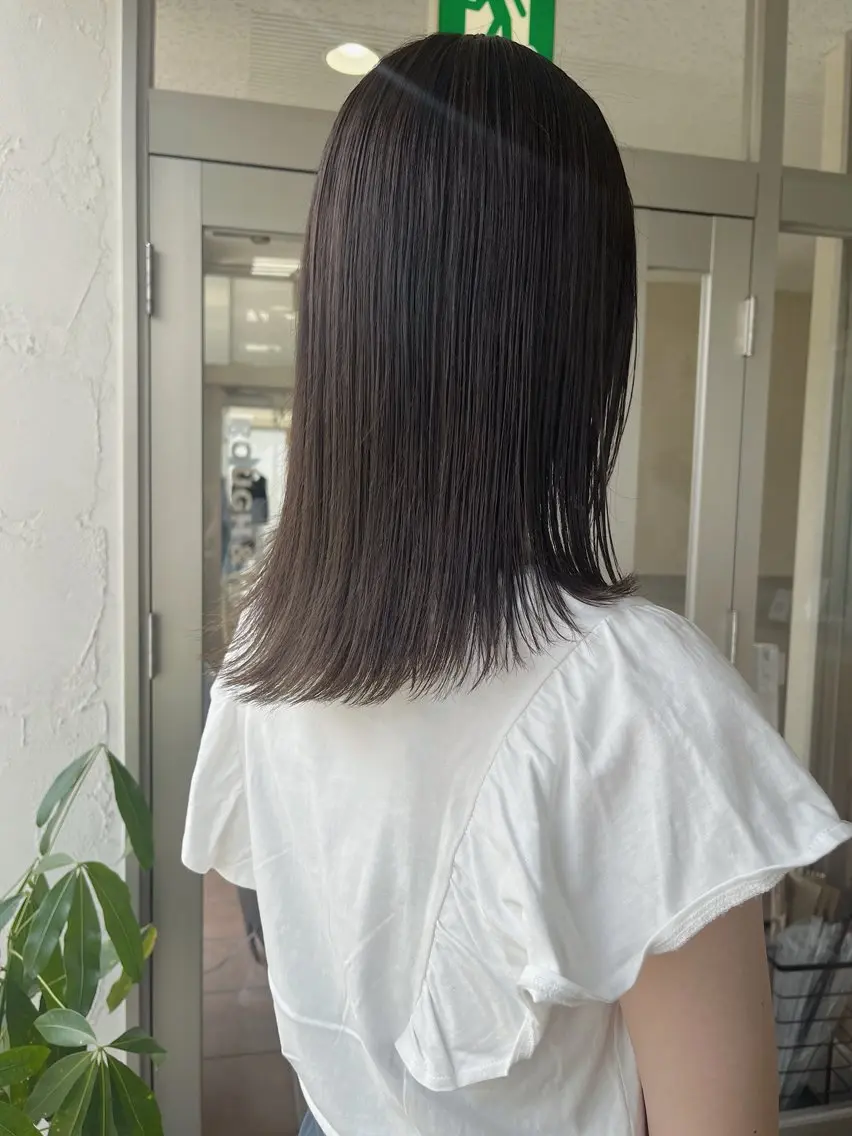 ミディアム カット ヘアカラー トリートメント 荒川泰輝/オリーブ カラー/透明感カラーのヘアスタイル