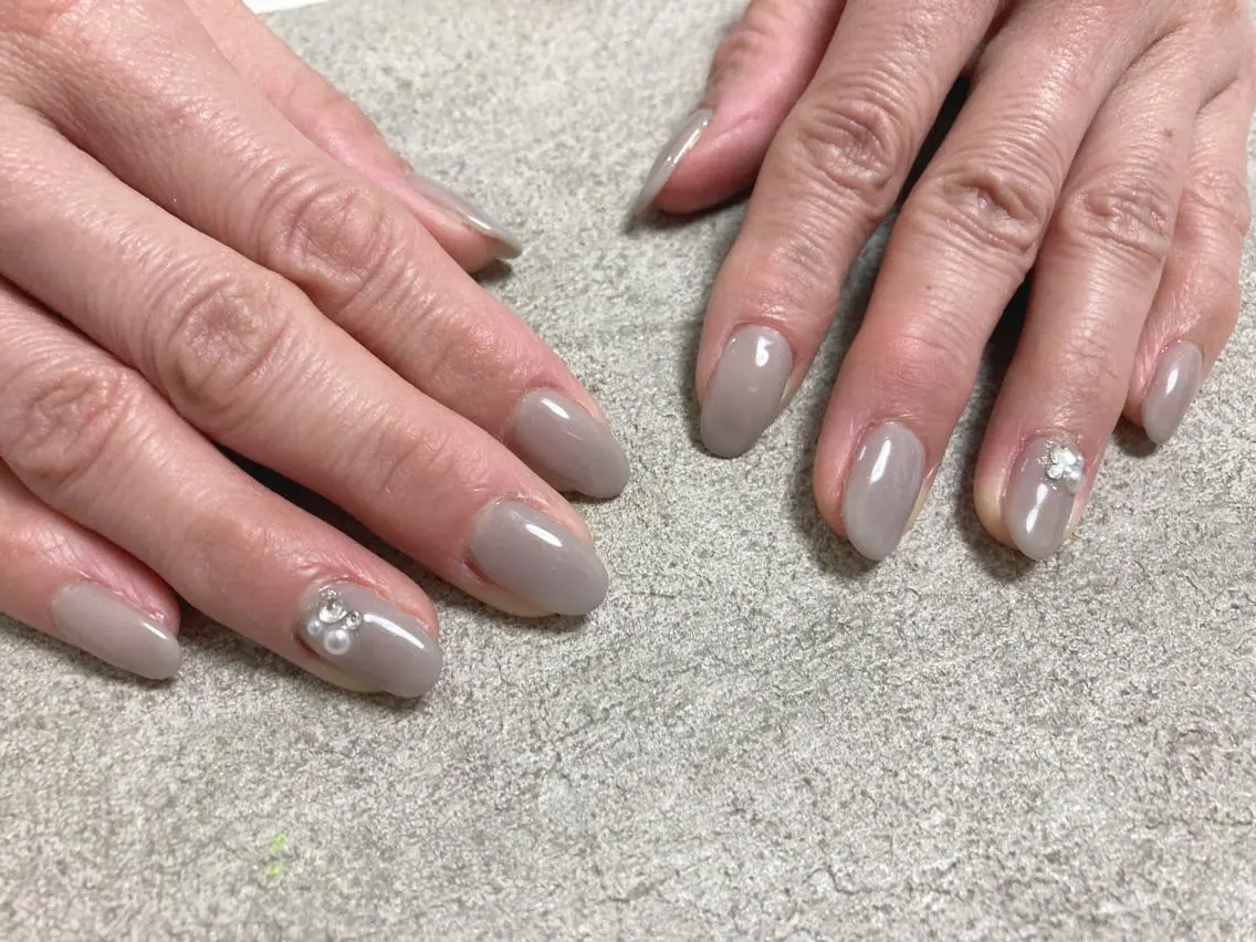 ネイル オーロラネイル フラワーネイル フットネイル フレンチネイル ジェルネイル mogunail &blowのネイルデザイン