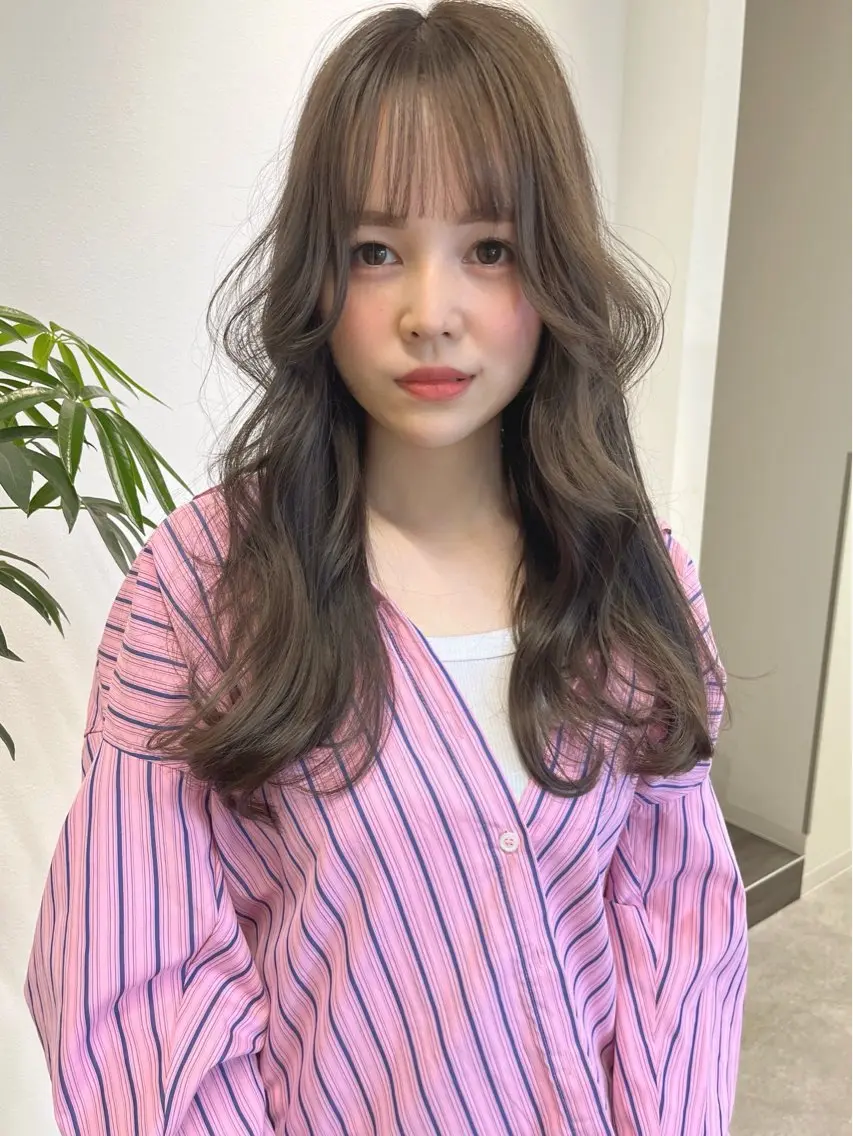 セミロング カラー ヘアアレンジ セミロングパーマ ブリーチ ケアブリーチ デザインカラー ダブルカラー ヘアカラー 🫧umu.🫧韓国 /レイヤー/ハッシュのヘアスタイル