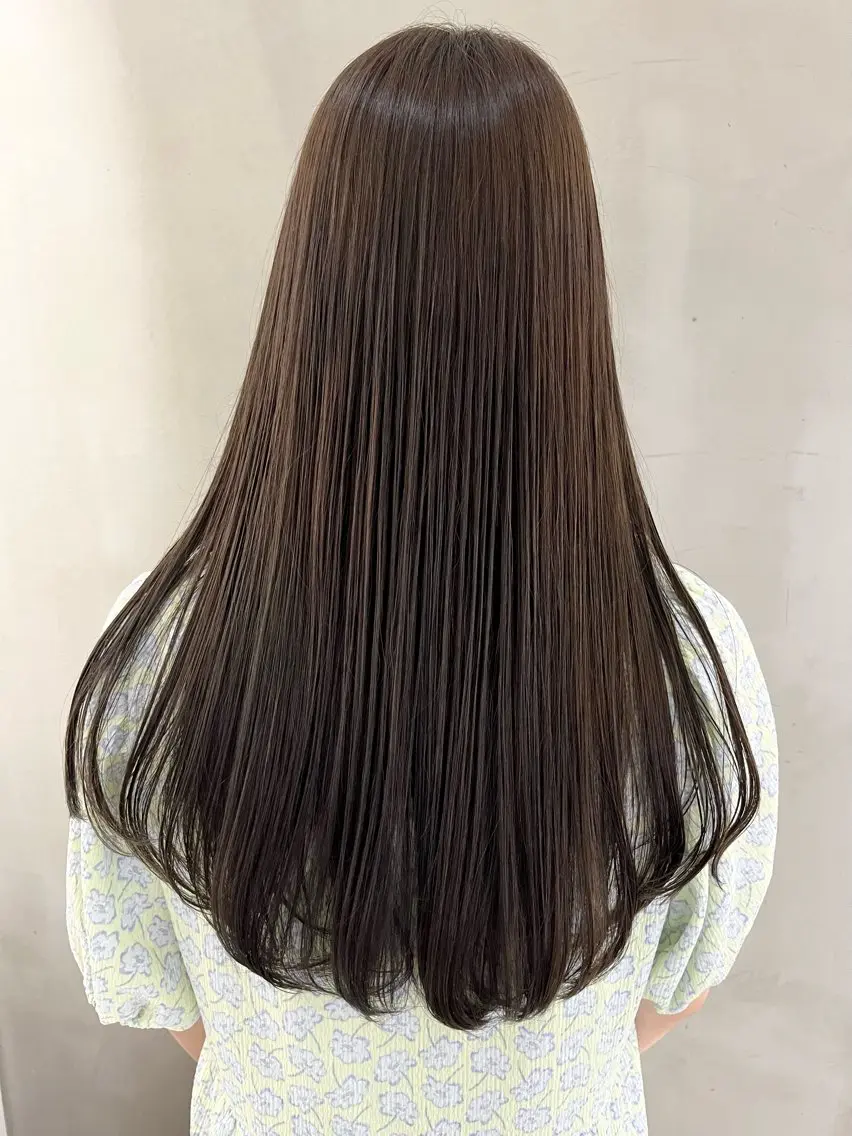 ロング カラー グレージュ オリーブグレージュ オリーブグレー 髪質改善 トリートメント ヘアカラー トリートメント Larry🌼中下 美香のヘアスタイル