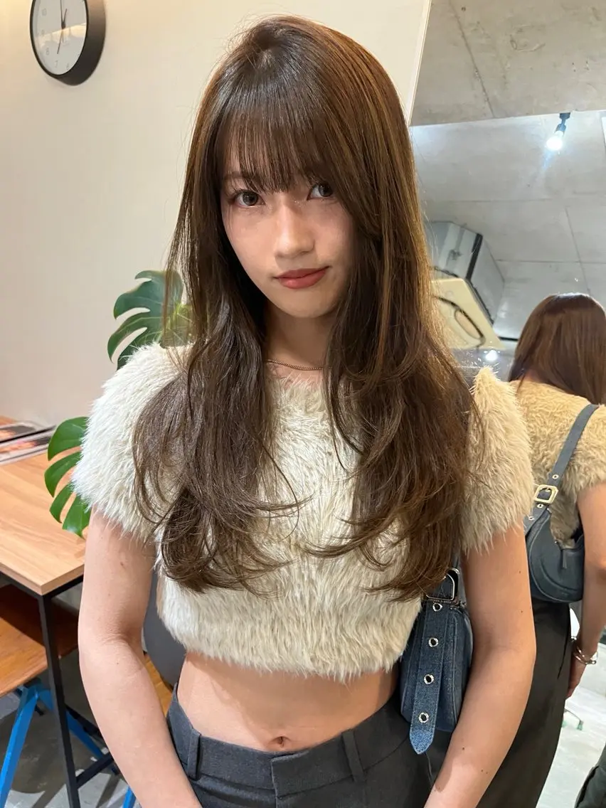 ロング アッシュ オレンジブラウン 顔まわりレイヤー ハッシュカット 髪質改善 レイヤーカット\ウル フ chinatsuのヘアスタイル