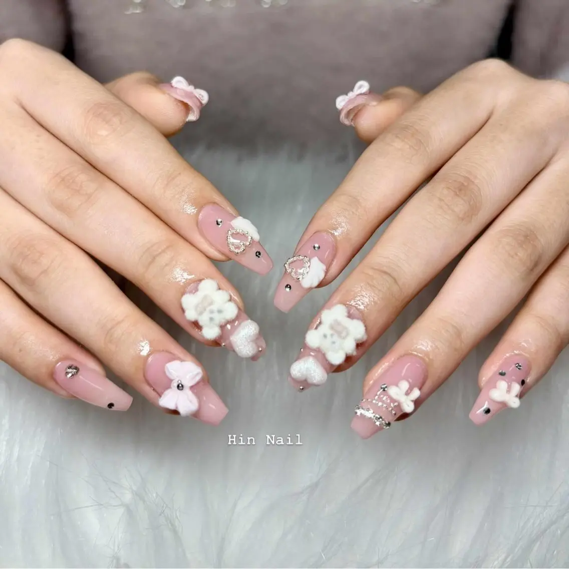 ネイル ハンドネイル HIN NAILのネイルデザイン
