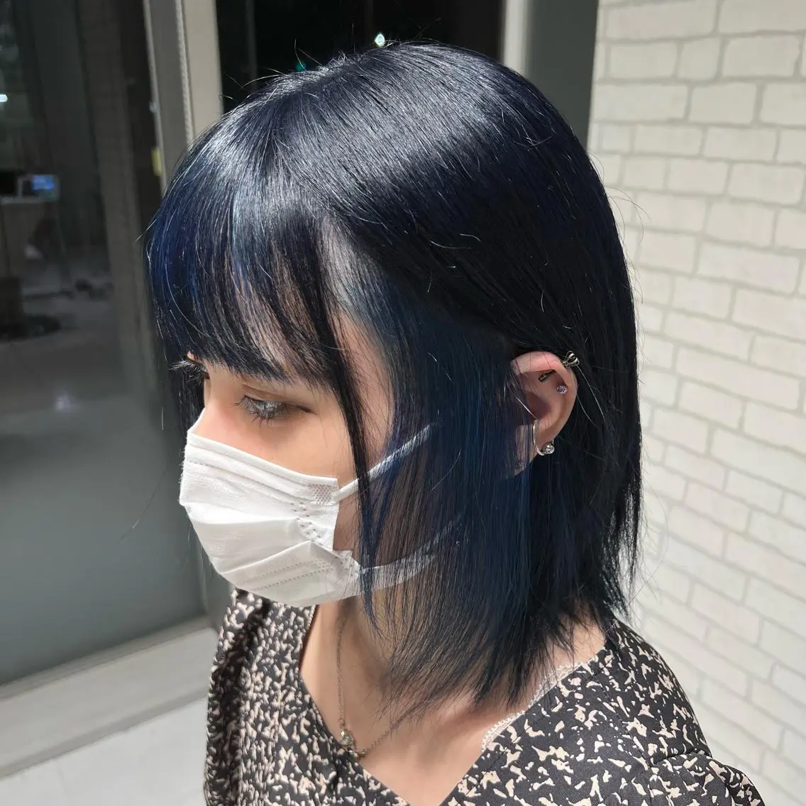 カラー 黒髪 ブルーカラー ブルーブラック ヘアカラー トリートメント stylist 🐶内藤 成香のヘアスタイル