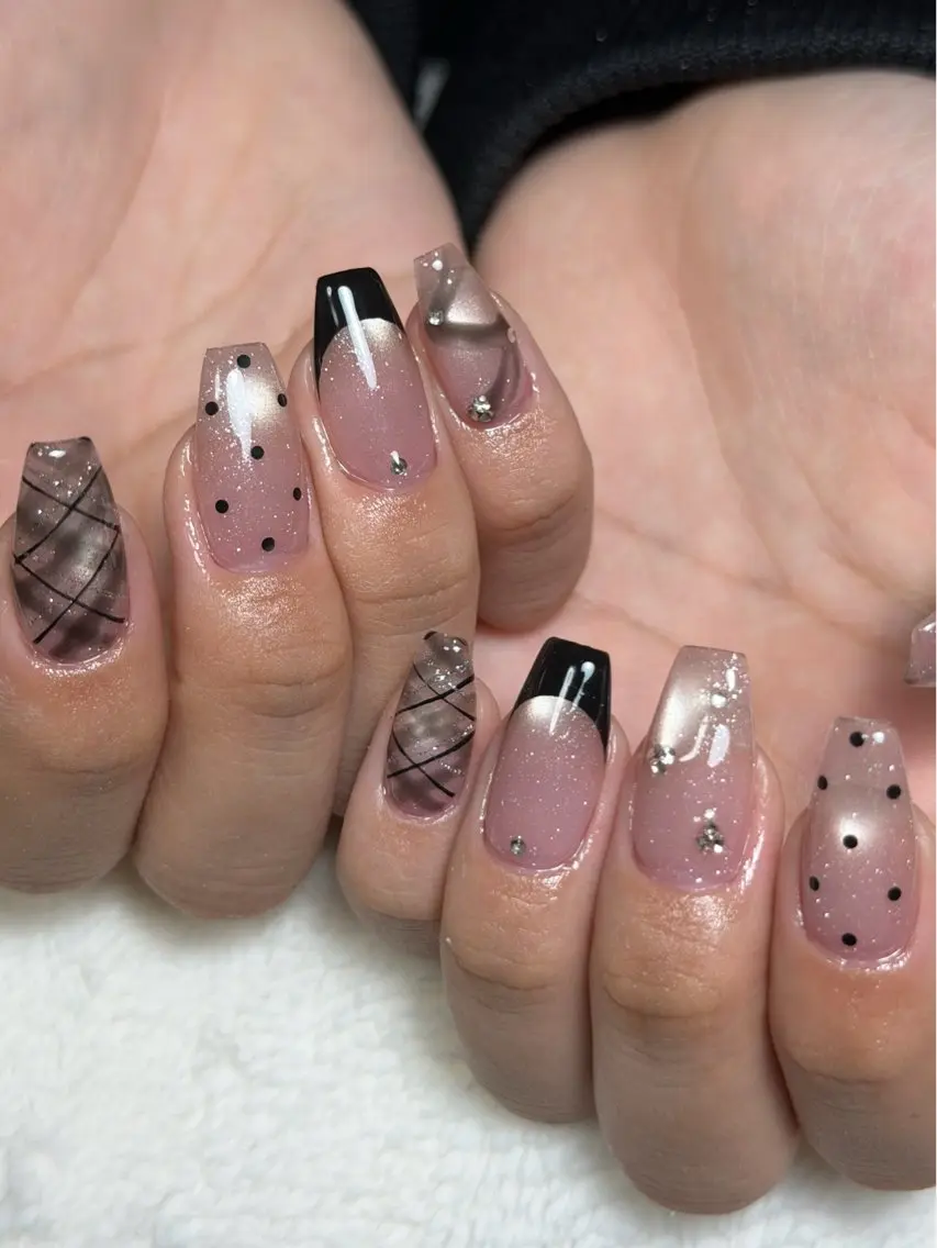 ネイル ワンホンネイル ハンドネイル dimples yuki🎀 ꒷꒦♡のネイルデザイン