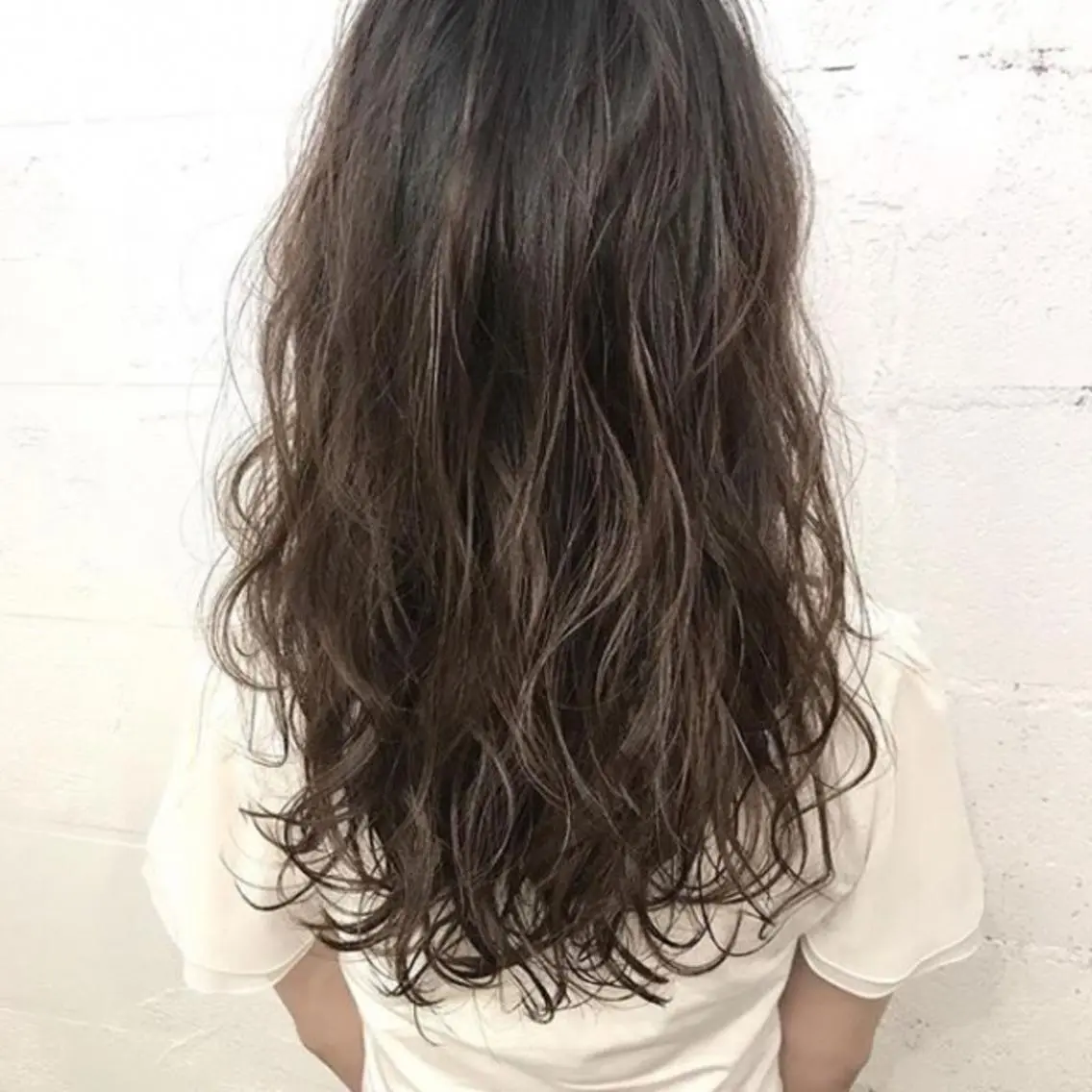 ミディアム カラー パーマ ヘアアレンジ メンズ キッズ ネイル マツエク・マツパ ヘアカラー トリートメント premier modelsのヘアスタイル