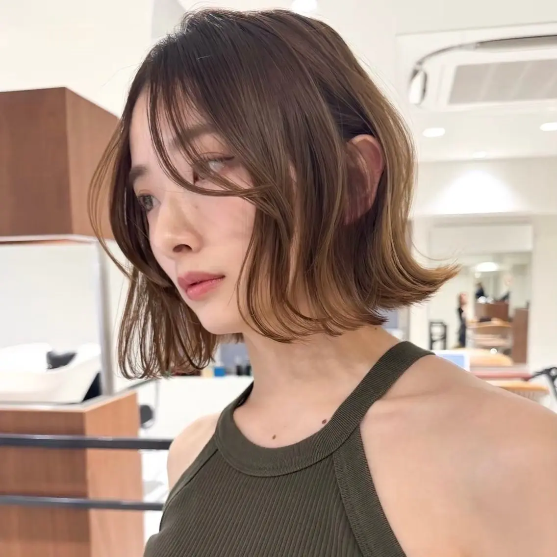 ショート カラー カット ヘアカラー ぱつっとボブ/透明感 カラー/Ayakaのヘアスタイル