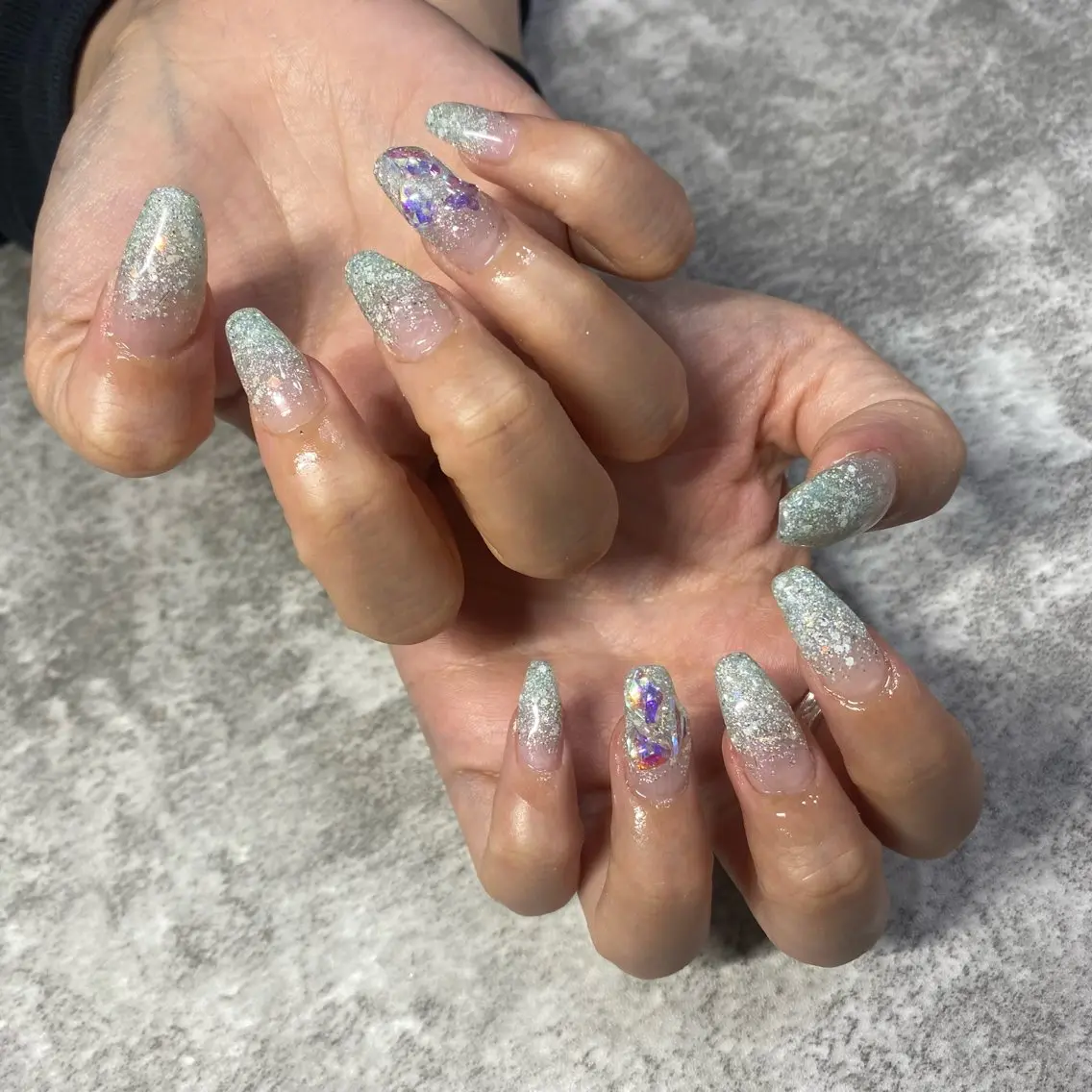ネイル ブルー グラデーション ラメ(グリッター) ラメグラデーション ハンドネイル ★Rinail... .のネイルデザイン