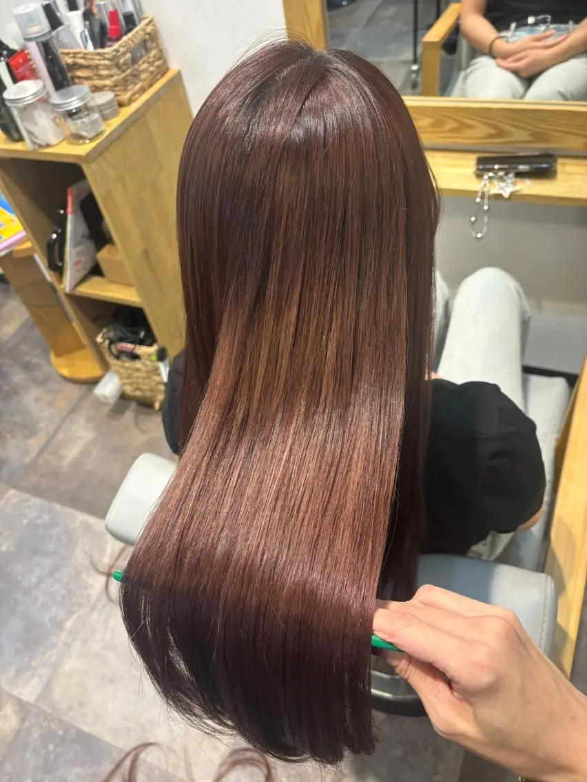 ロング ピンクブラウン レイヤーカット カット ヘアカラー トリートメント 佐竹 ゆりのヘアスタイル