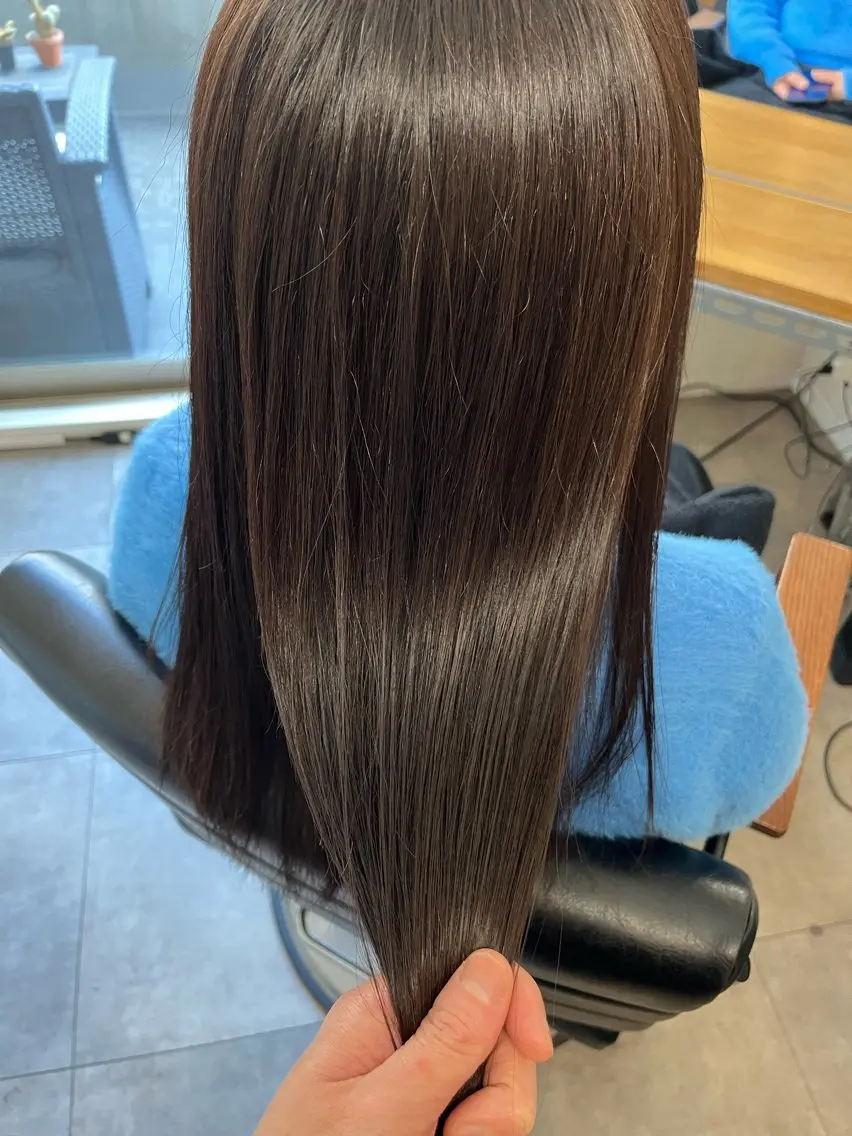 セミロング カット トリートメント OFF YUYAのヘアスタイル