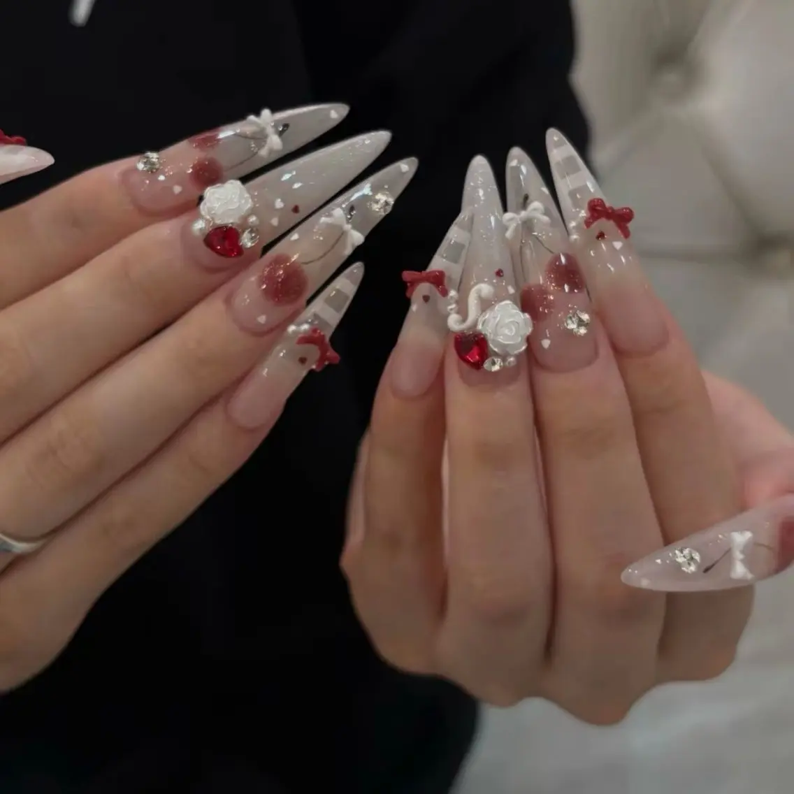 ネイル ハンドネイル Luna Gladeのネイルデザイン