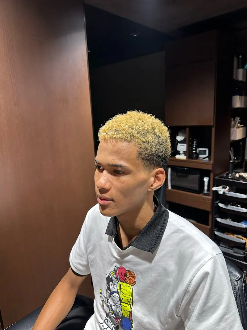 ショート 七澤 颯太のヘアスタイル