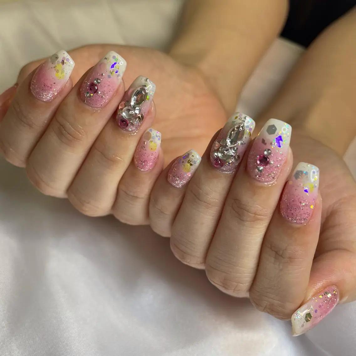 ネイル ホログラムネイル キラキラネイル ラメ(グリッター) ピンク スカルプネイル 韓国/網紅/パーツ M-salonのネイルデザイン