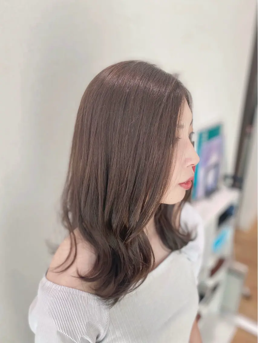 ミディアム カット ヘアカラー 滝口 瑞季のヘアスタイル