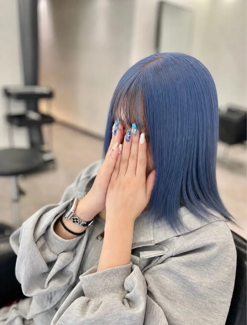 ミディアム カラー 近藤 慧依のヘアスタイル