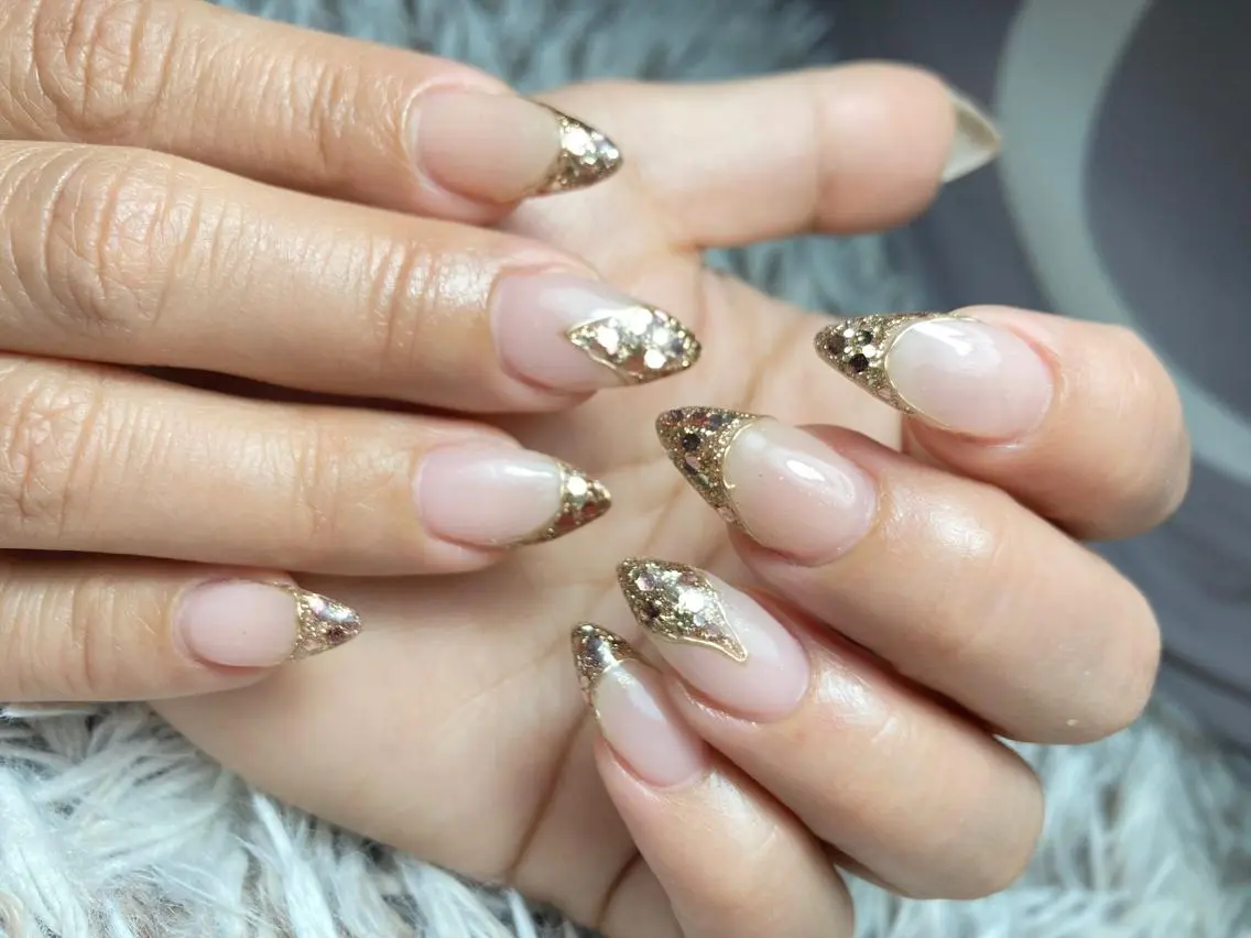 ミディアム ネイル ハンドネイル フットネイル ✴︎ Delightのネイルデザイン