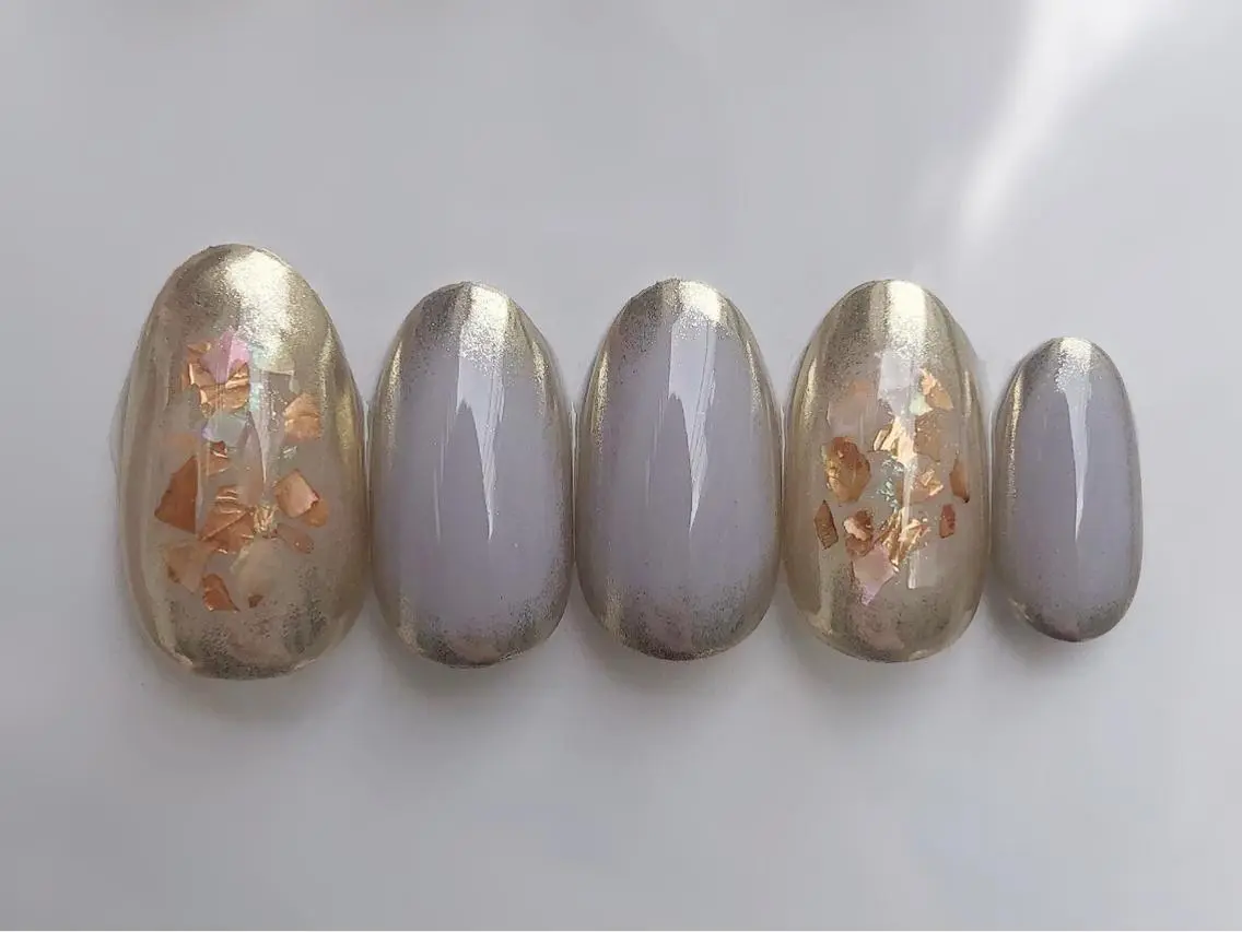 ネイル ハンドネイル hikari ニュアンスネイルのネイルデザイン