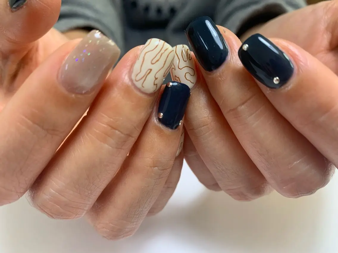 ネイル アートネイル シンプルネイル ストーンネイル is..nail 🌷sonokoのネイルデザイン