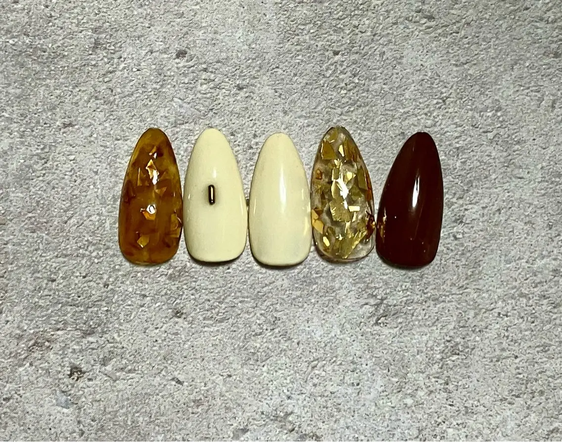 ネイル べっ甲ネイル ゴールド COCO Nail 光が丘駅近のネイルデザイン