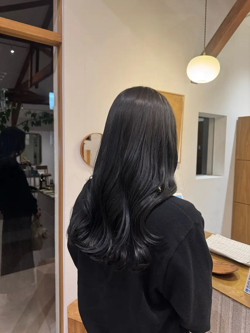 ロング 韓国風カラー 韓国風ヘア ヘアカラー 亀山 友菜のヘアスタイル