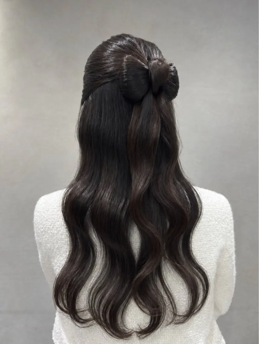 ヘアアレンジ ヘアセット 透明艶カラー☆ アレンジ🪽yuiのヘアスタイル