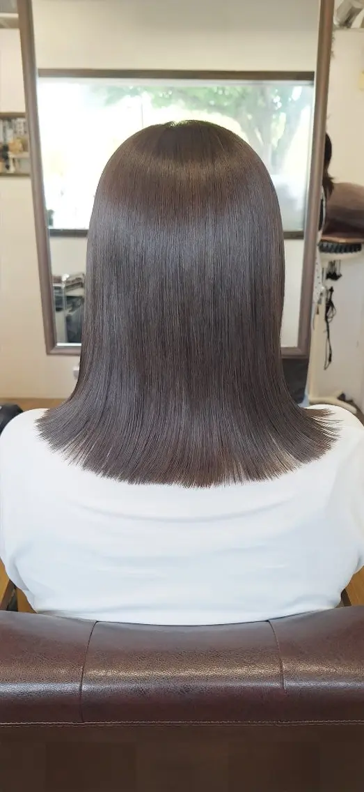 ミディアム 外ハネヘア 赤塚 沙弥香のヘアスタイル