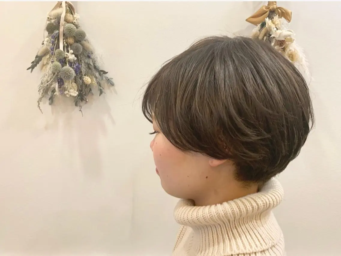 ショート カラー アッシュ 🌈🌸あおき みちる🌟💗のヘアスタイル