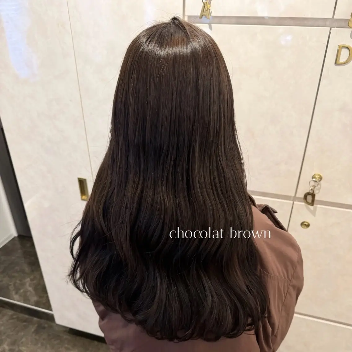 ロング カット ヘアカラー 岡野 真歩のヘアスタイル