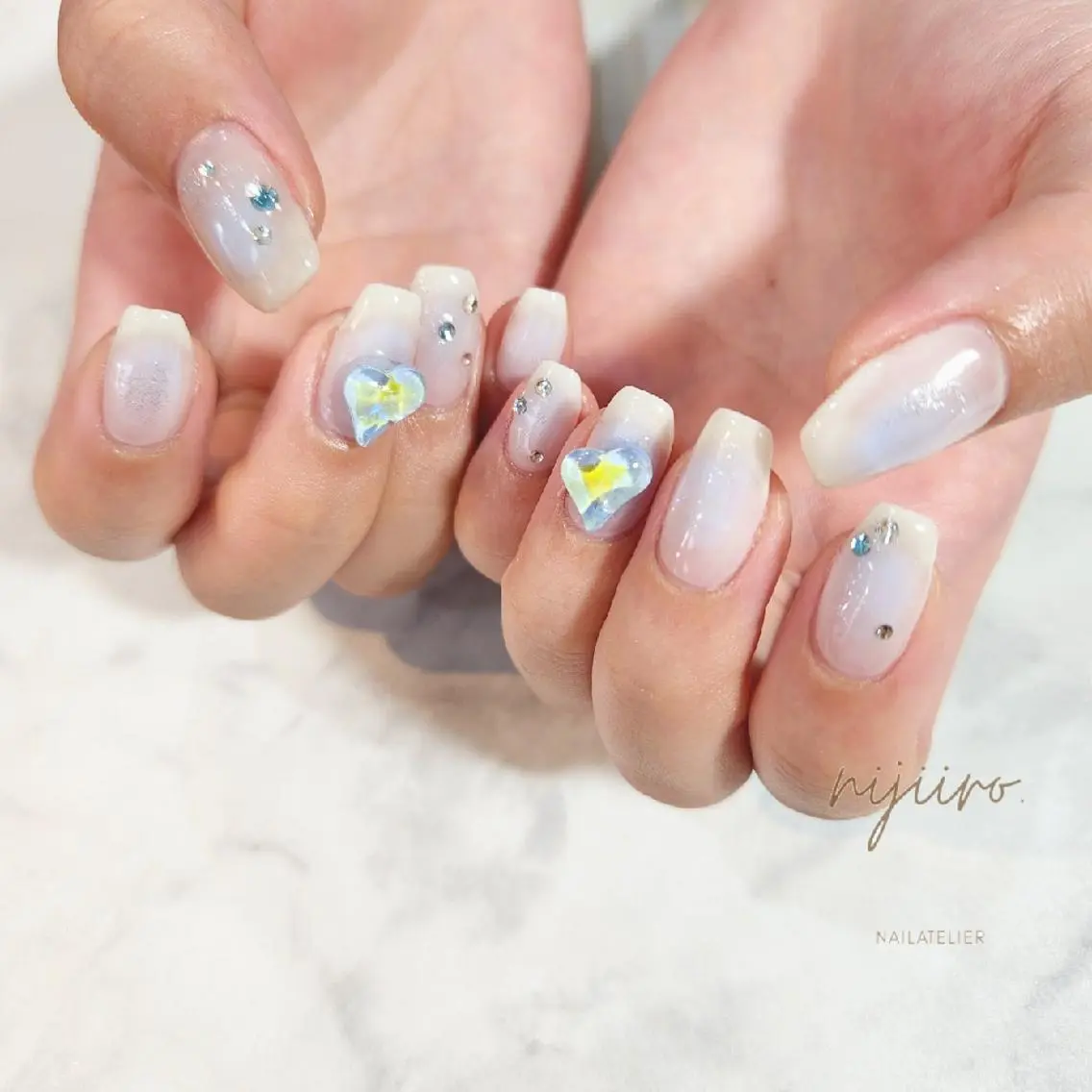ネイル チークネイル ハンドネイル nijiiro🌈 サトウのネイルデザイン