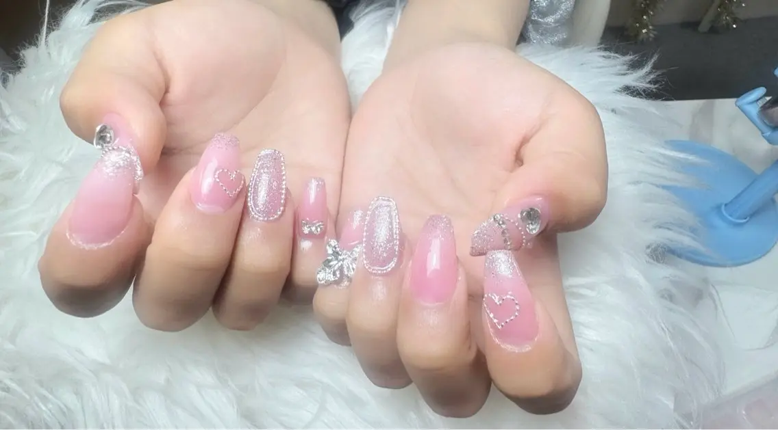ネイル さくら swanのネイルデザイン