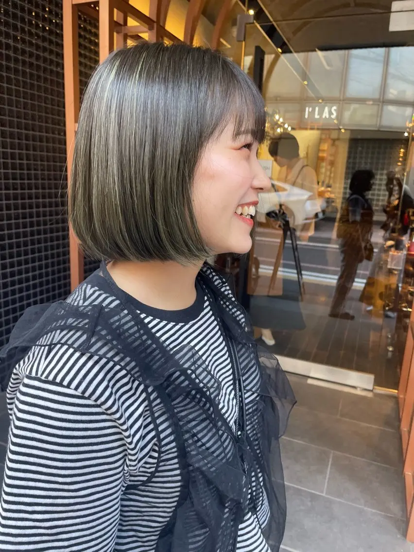ショート カラー ハイライトカラー オリーブカラー ハイライト Canon/ インナーカラー/小倉のヘアスタイル